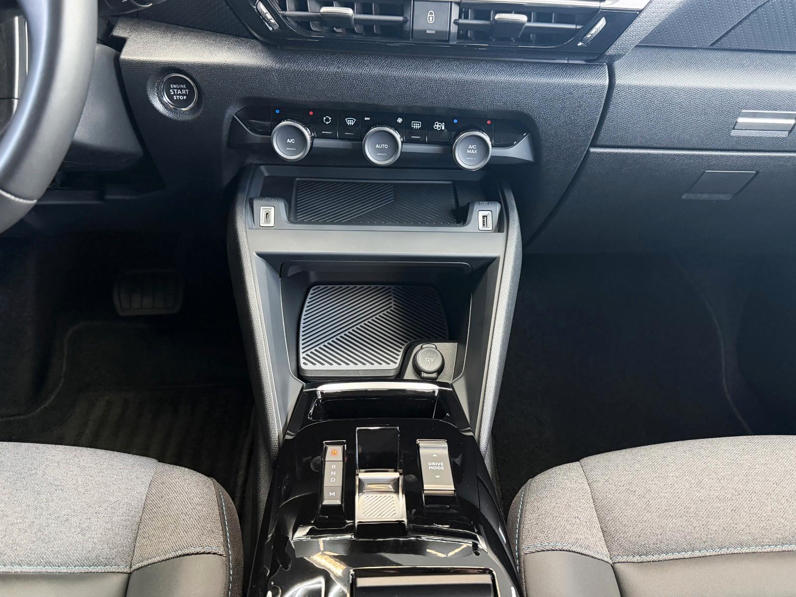 Citroën C4PureTech130Stop&StartEAT8MAX+HeadUp+LED+Rfkm.