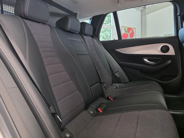 MERCEDES-BENZ E 220 — Foto 28