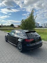 Audi S3 S tronic quattro Sportback LED B&O Sportsitze - Audi S3: Limousine