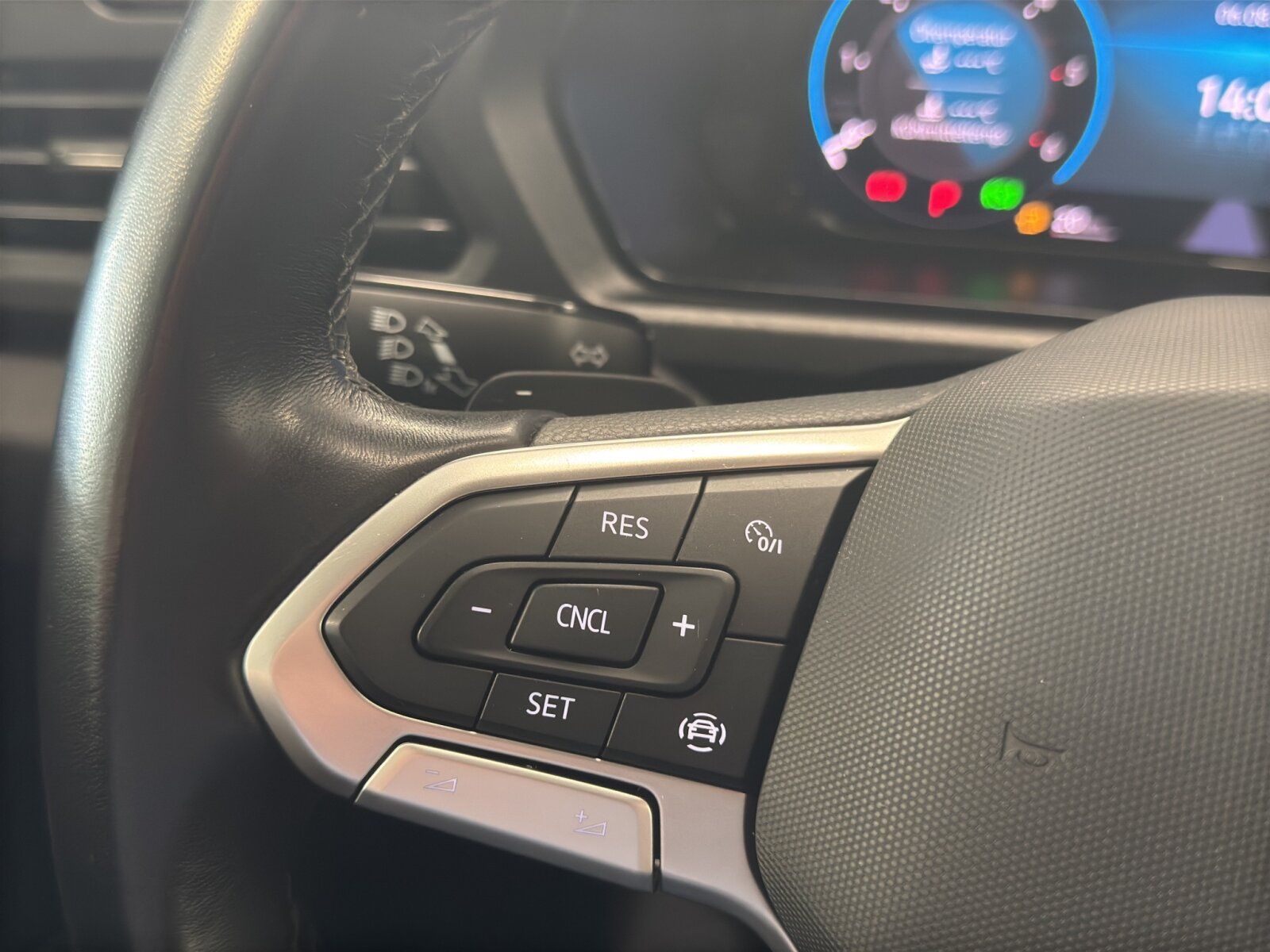 Fahrzeugabbildung Volkswagen Caddy Maxi California 2.0 TDI DSG APP AHK Kamera