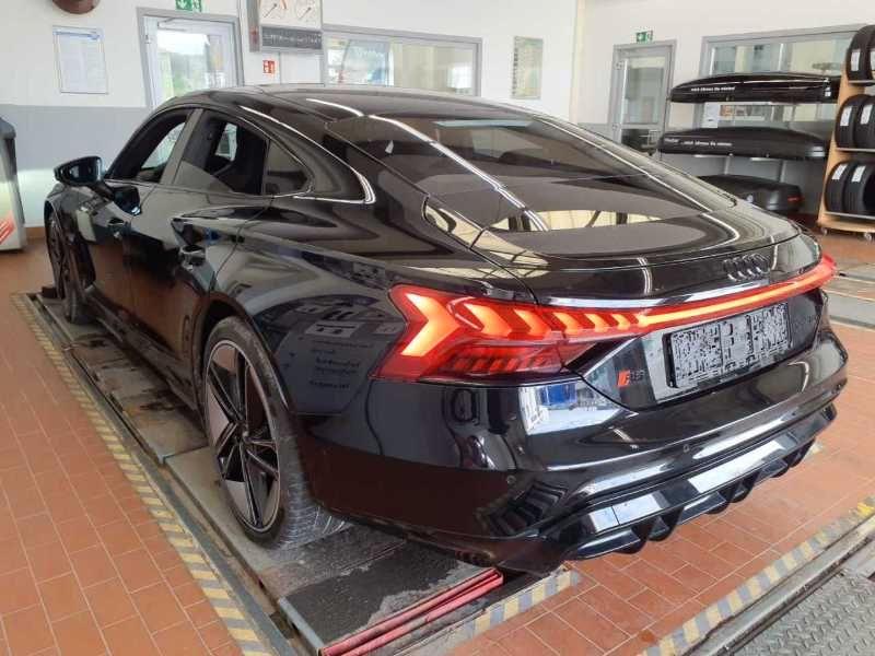 Audi RS e-tron GT quattro *HUD*BLACKSTYLE*4x SHZ*MATR