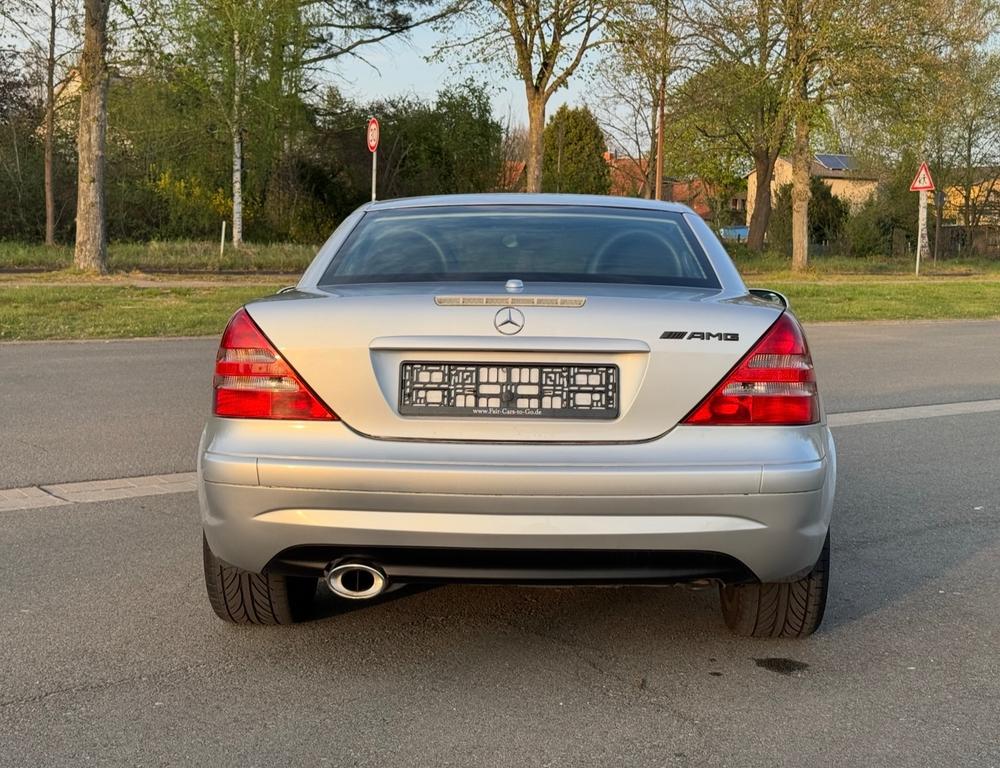 Mercedes-Benz SLK 320