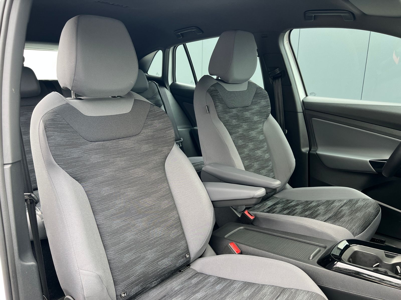 Fahrzeugabbildung Volkswagen ID.4 Pro Performance *Garantie, Frontscheibenhzg