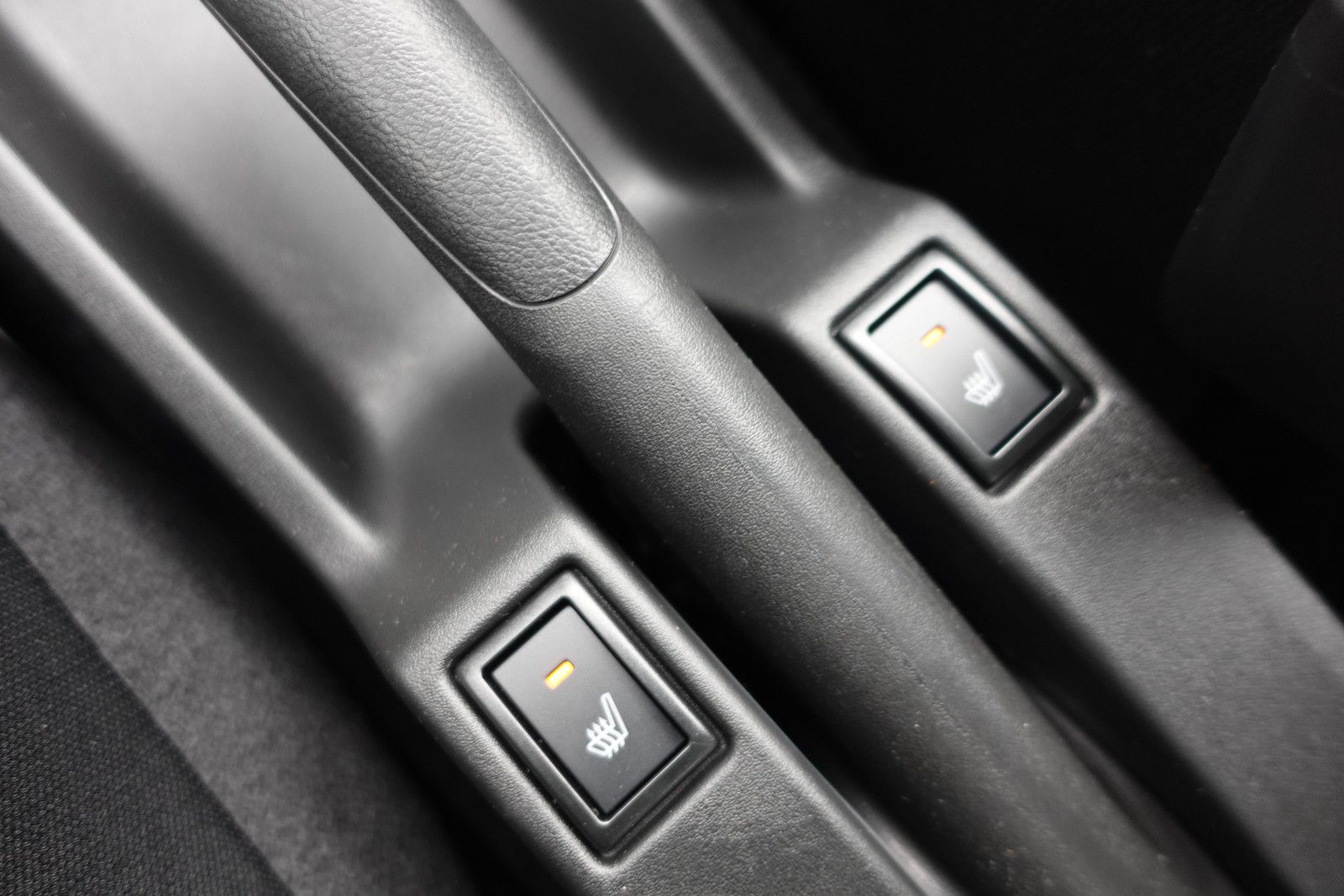 Fahrzeugabbildung Suzuki Swift Comfort 1.2,Navi,Sitzhz,Kamera,Alu,DAB,LED
