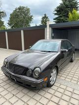 Mercedes-Benz Mercedes W210 E240 Mopf - gebrauchte Mercedes-Benz E 240 aus dem Jahr 2000