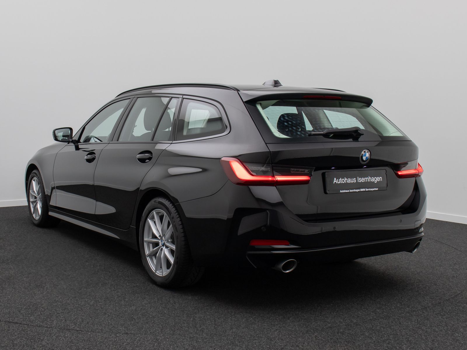 Fahrzeugabbildung BMW 318i GeschwindigReg DAB PDC Cockpit+ Widscreen