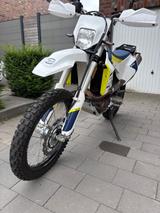 Husqvarna 701 Enduro - HUSQVARNA ENDURO
