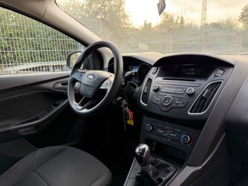 Ford Focus - 10