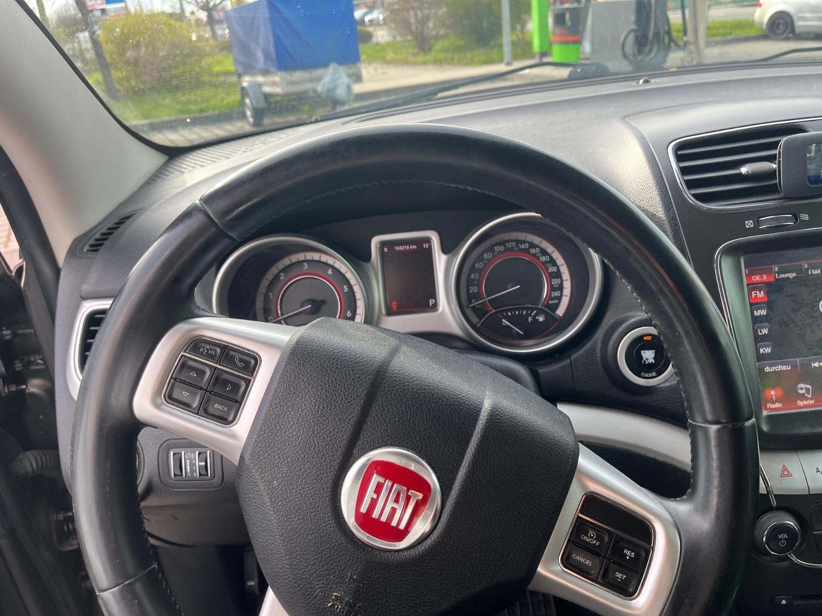 Fiat Freemont Lounge AWD (AUTOMATIK)