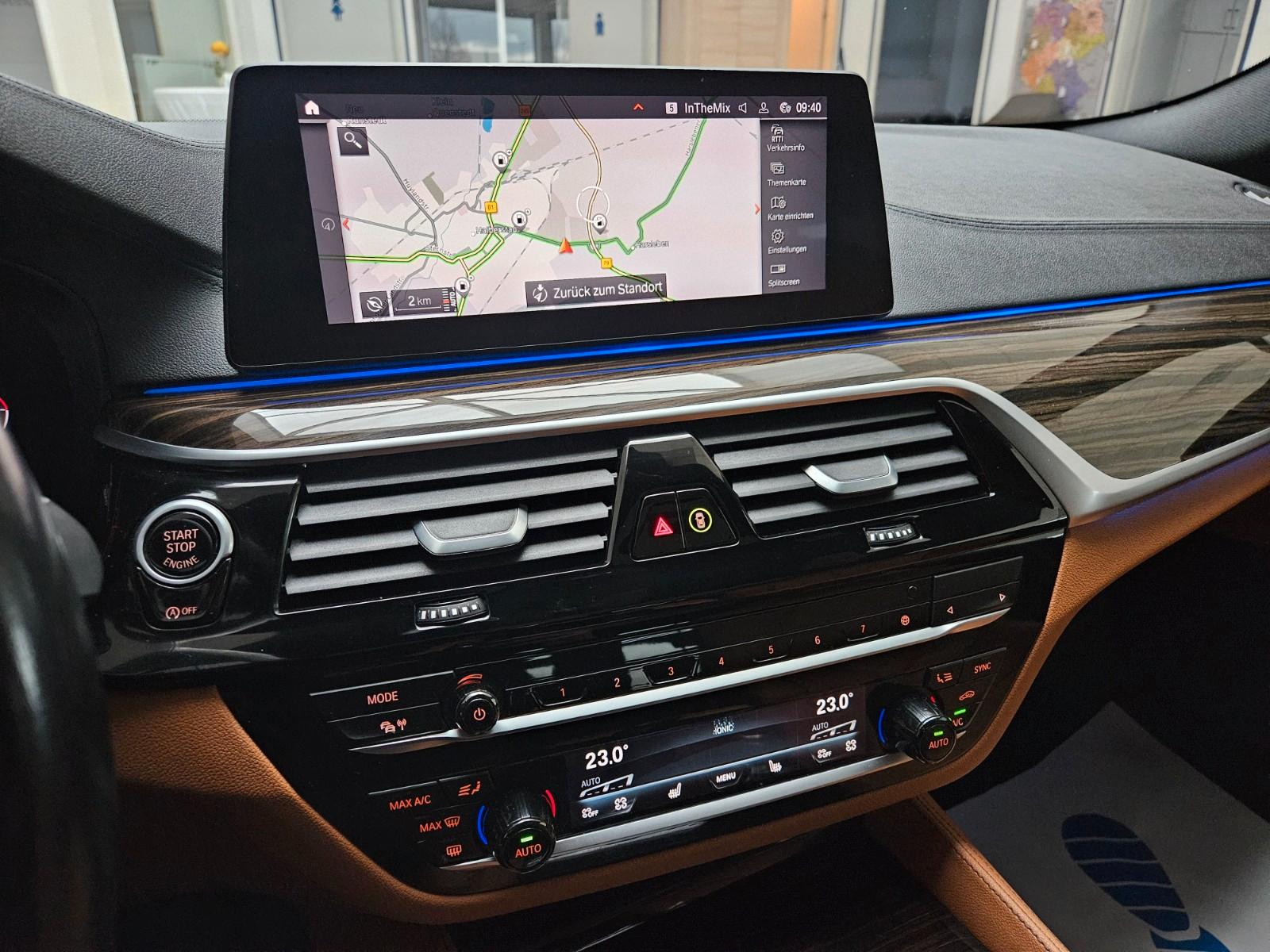 BMW 530 5 Touring 530 d Luxury Line/Panorama/360 Cam