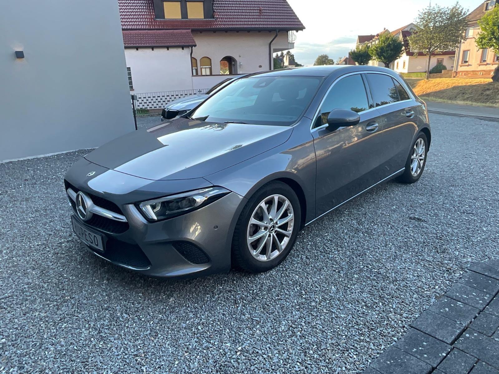 Mercedes-Benz A 200  Progressive LED PANO 1Hd unfallfrei