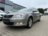Skoda Octavia Lim. Elegance - Skoda Octavia aus 2012 mit Diesel-Antrieb: Limousine