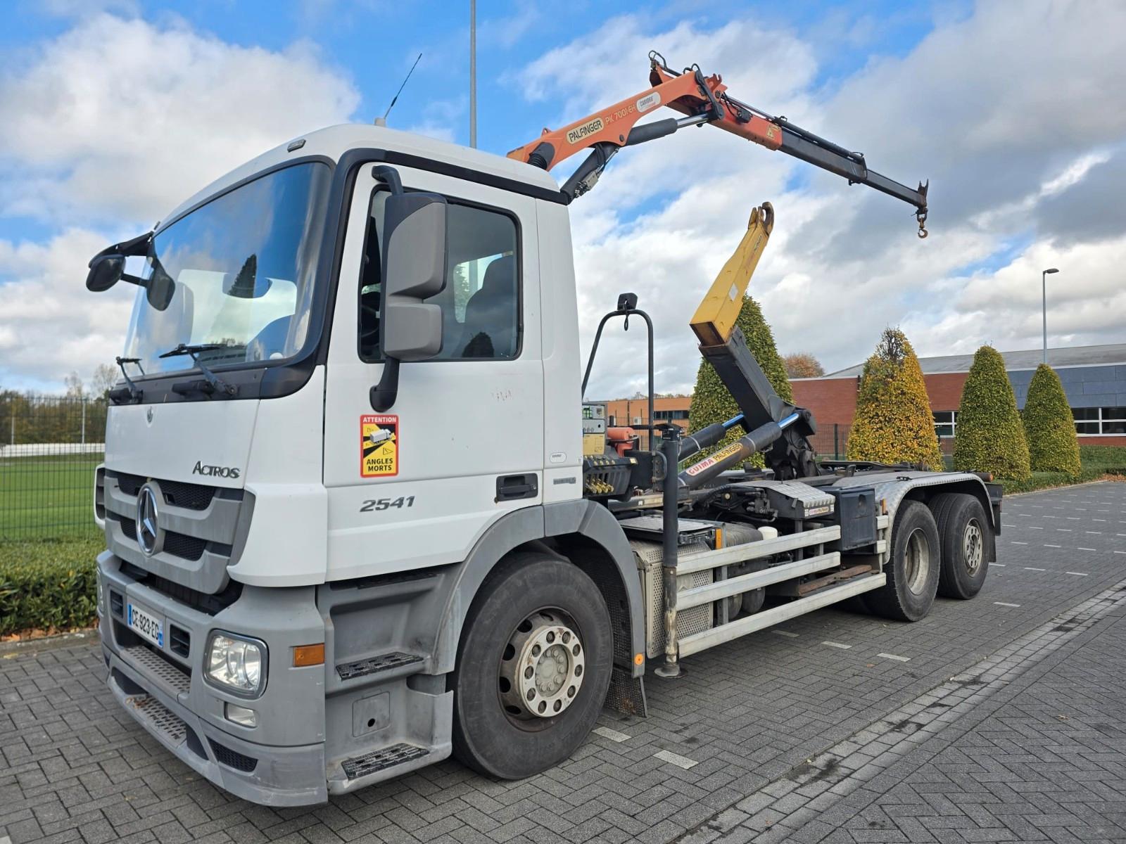 Mercedes-Benz Actros 2541 + Kran Palfinger / RETARDER