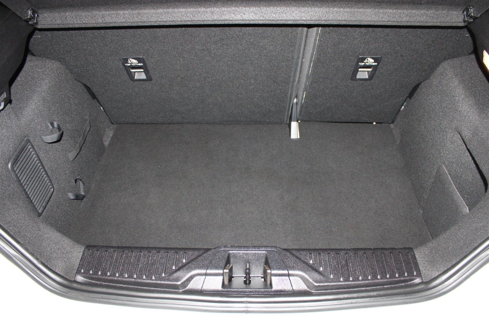 Fahrzeugabbildung Ford Fiesta 1,5 TDCi Cool & Connect 5-trg NAVI LED