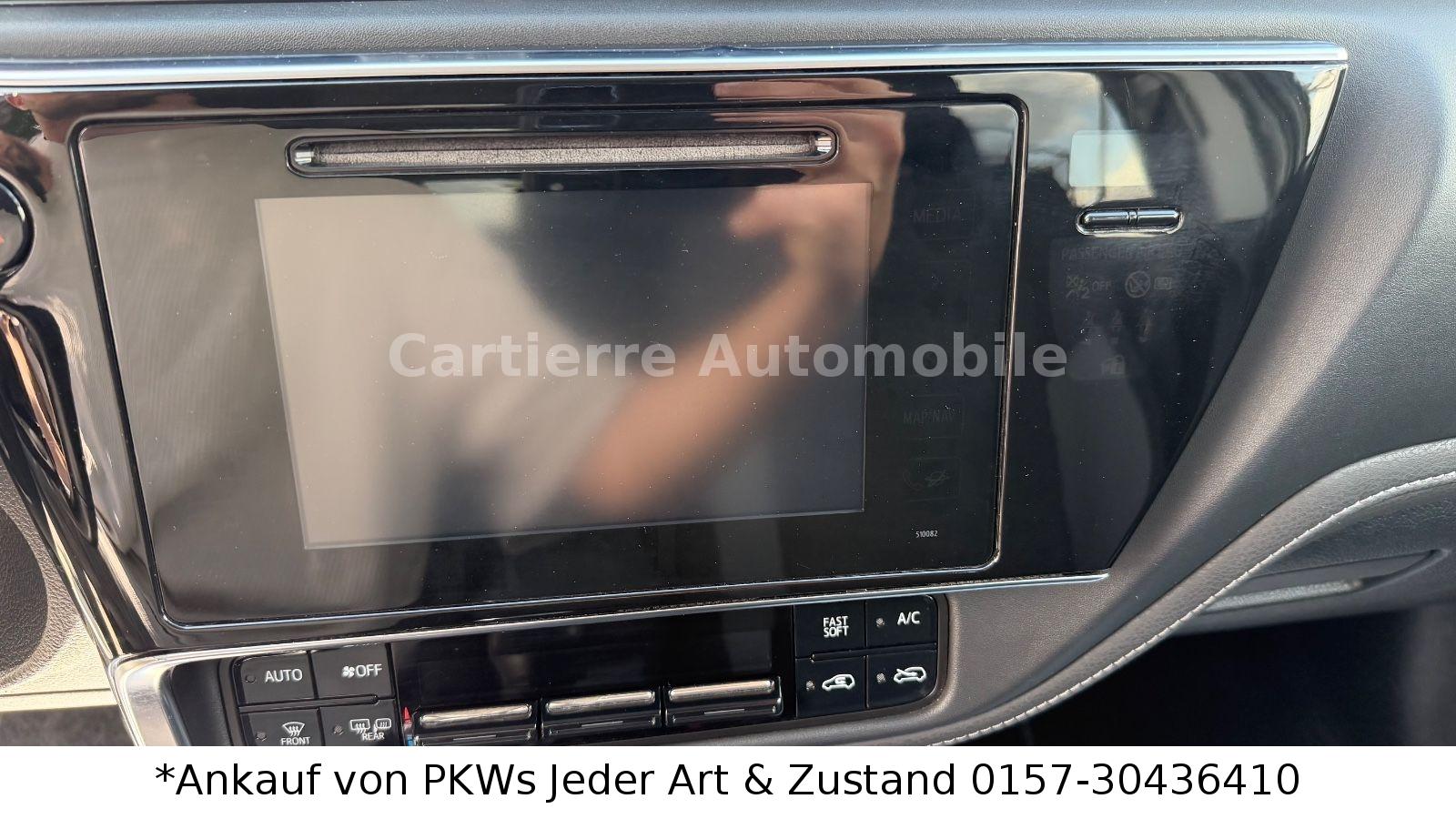 Toyota Auris 2015 — photo 19