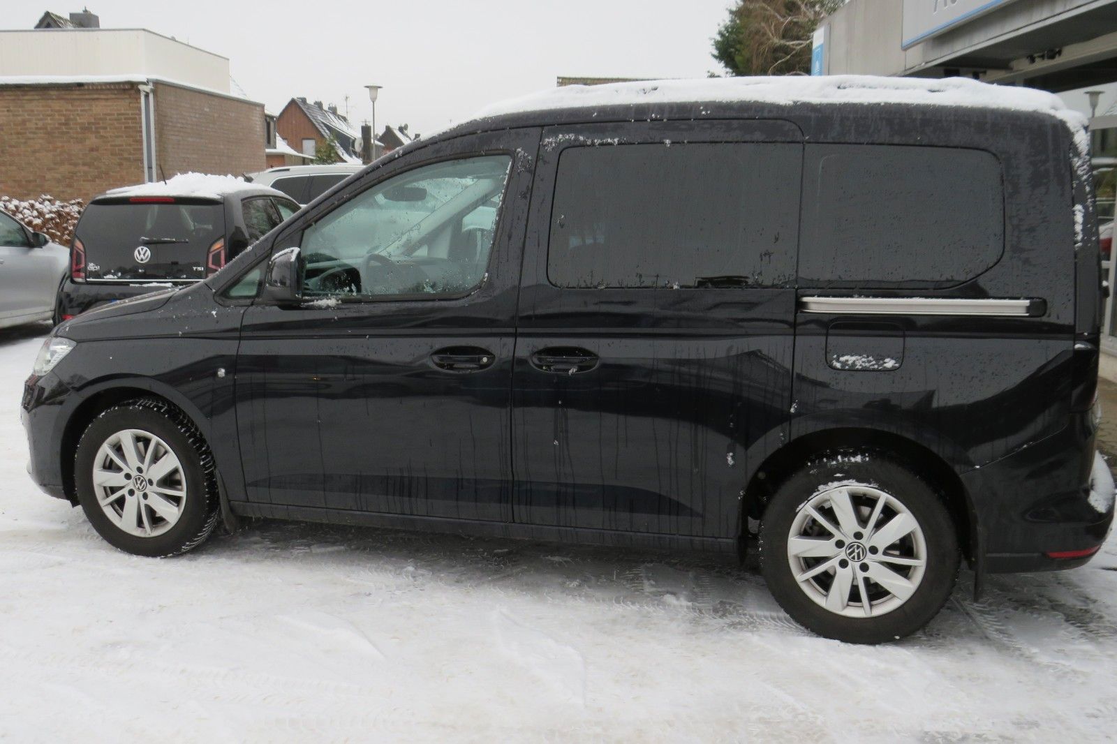 Fahrzeugabbildung Volkswagen Caddy Life DSG NAVI PDC SITZHEIZUNG 1.HD