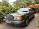 Mercedes-Benz Mercedes Benz E230 W124 H-Oldtimer - Mercedes-Benz E 230: W124