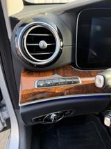 Mercedes-Benz E 400 4MATIC EXCLUSIVE Autom. EXCLUSIVE - Mercedes-Benz E 400 von privat