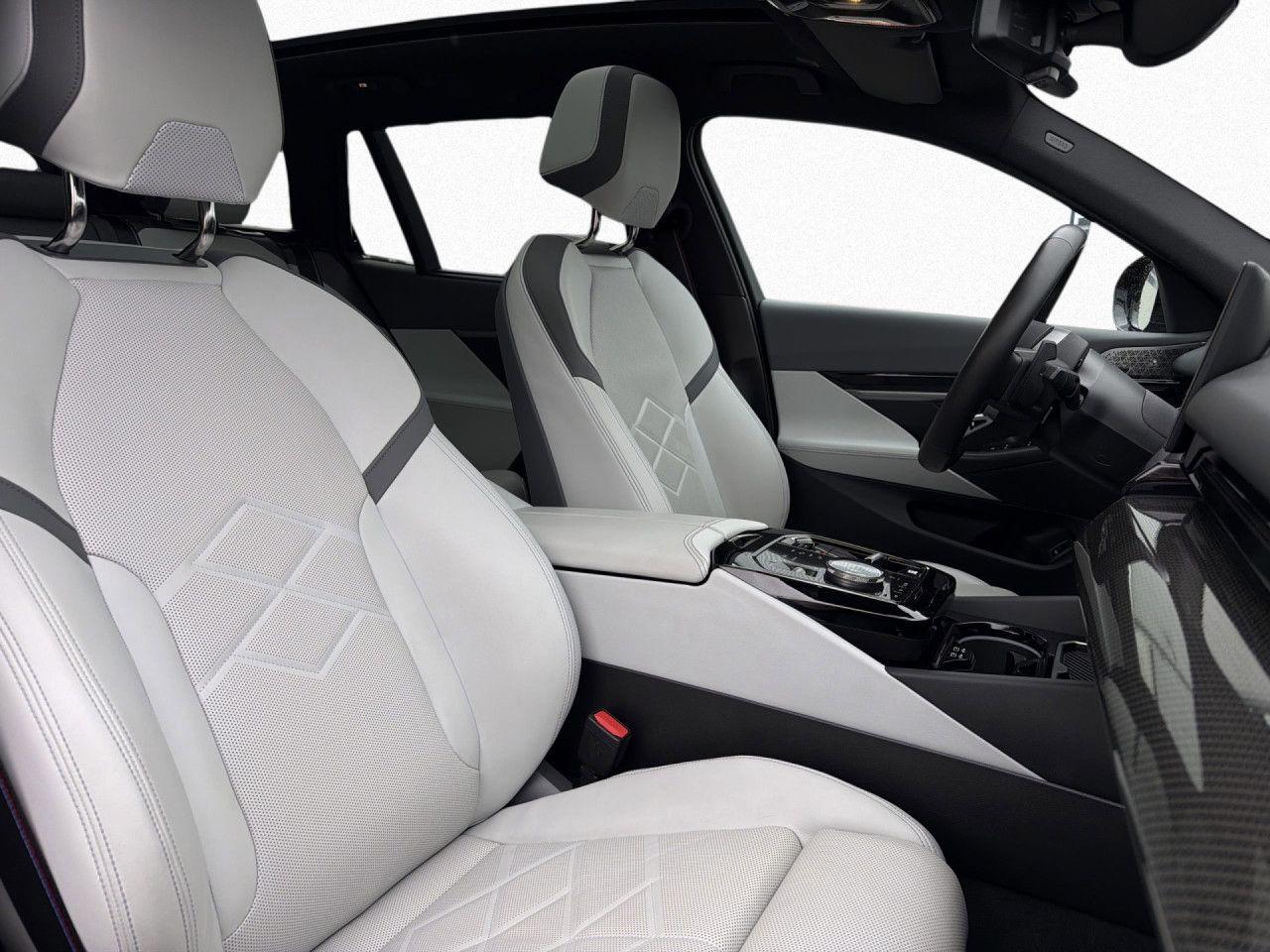 BMW 520d xD T M SPORT PRO AdLED DAPr 360 Pano BW AHK