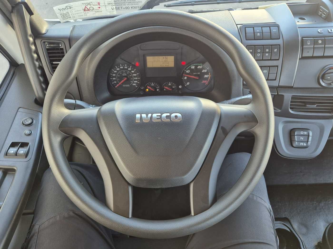 Fahrzeugabbildung Iveco Eurocargo ML80E21K 4x2 Hyva 05-32-K-DIN-BF 2xAHK