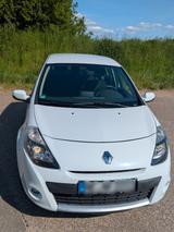 Renault Clio Dynamique TCE 100 Eco2 Dynamique - Renault Clio mit Benzin-Antrieb: Limousine, Tce Dynamique