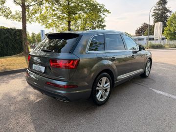 Audi Q7 - 6