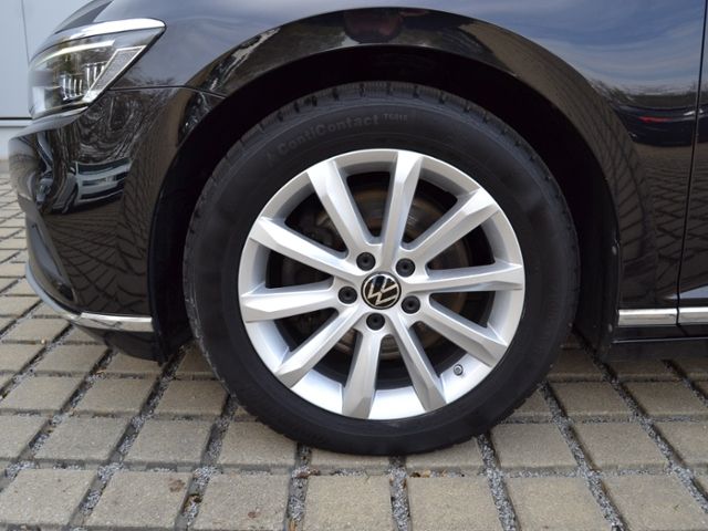 Passat Variant 2.0 TDI DSG Elegance AHK/MATRIX-L
