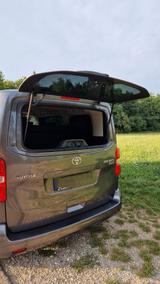 Toyota Proace (Verso) 2,0-l-D-4D 110kW L1 Family Co... - Toyota Proace (Verso) Gebrauchtwagen in München