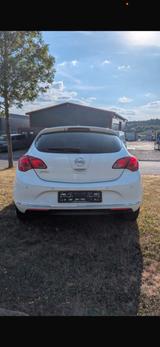 Opel Astra 1.6 Style TÜV bis 08/28 - Opel Astra von privat