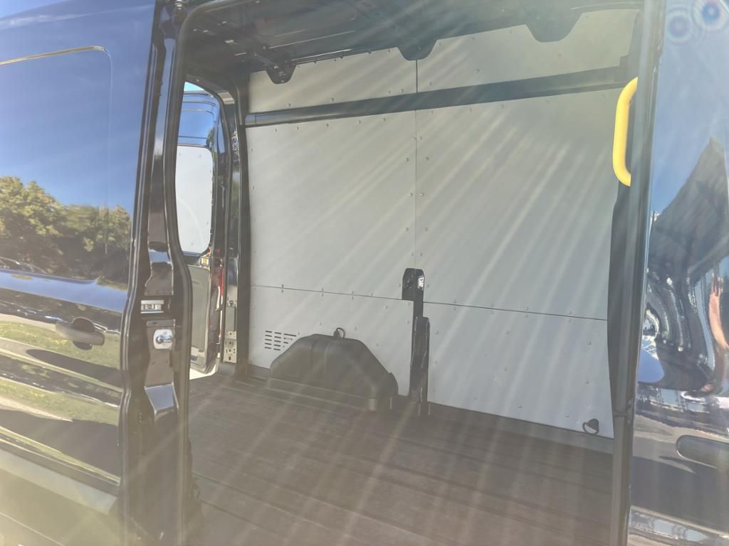 Fahrzeugabbildung Ford Transit FT 350 (TTS) 2.0 TDCi DPF 350 L2 Trend F