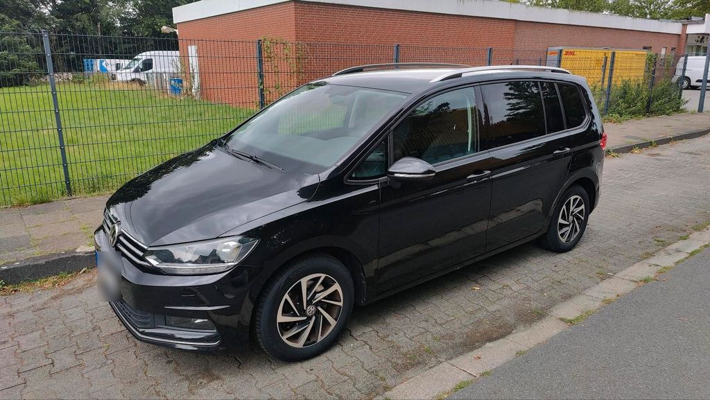 Image of Volkswagen Touran