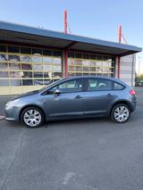 Citroën C4 1.6 16V Confort Confort - Citroën C4 von privat