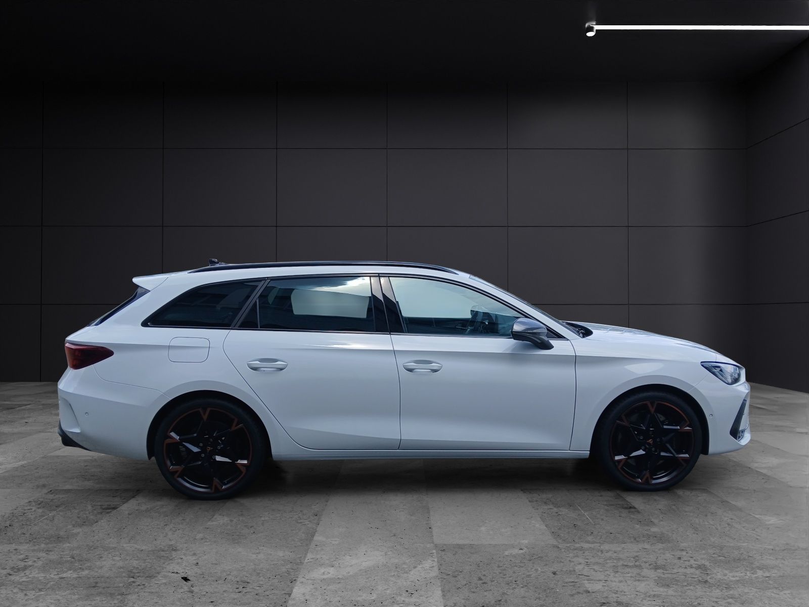 Fahrzeugabbildung CUPRA Leon Sportstourer VZ 2.0 TSI 4Drive AHK Matrix S
