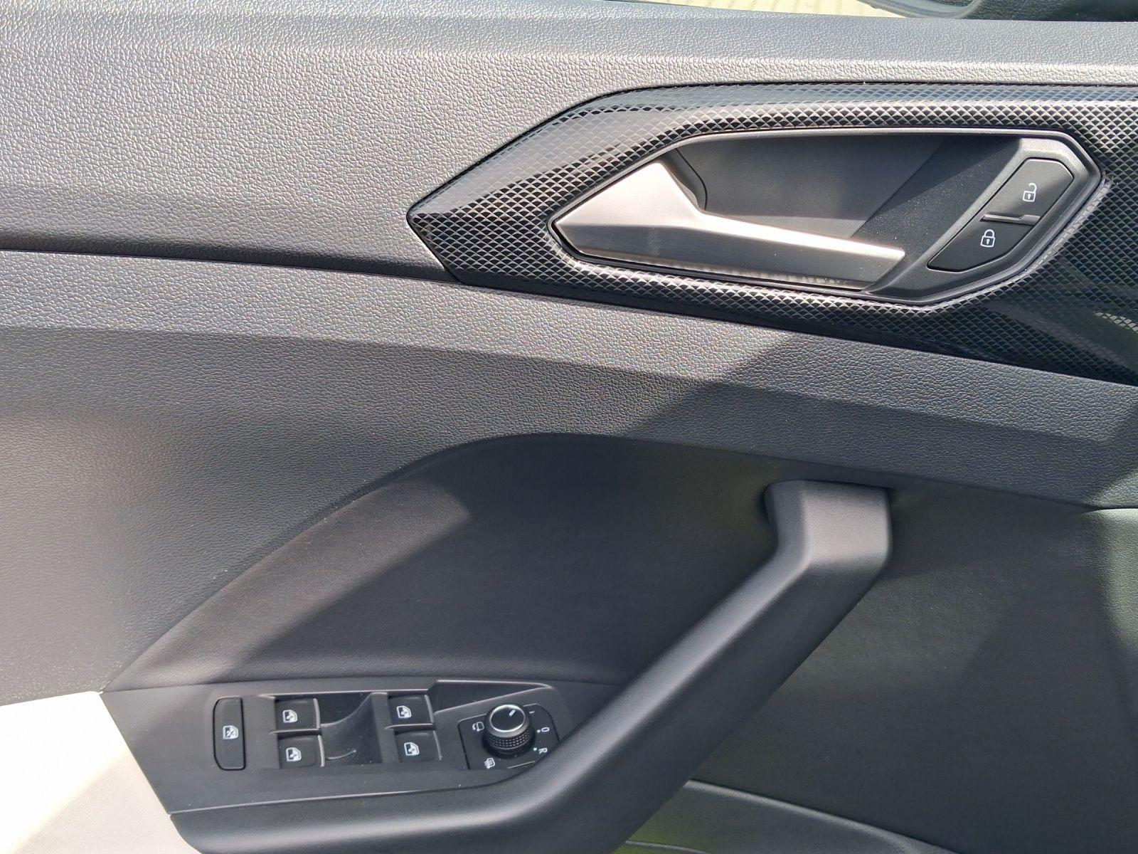 Volkswagen T-Cross 1.5 TSI DSG STYLE LM18 AHK KEYLESS KAMER