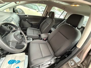 Volkswagen Golf - 10