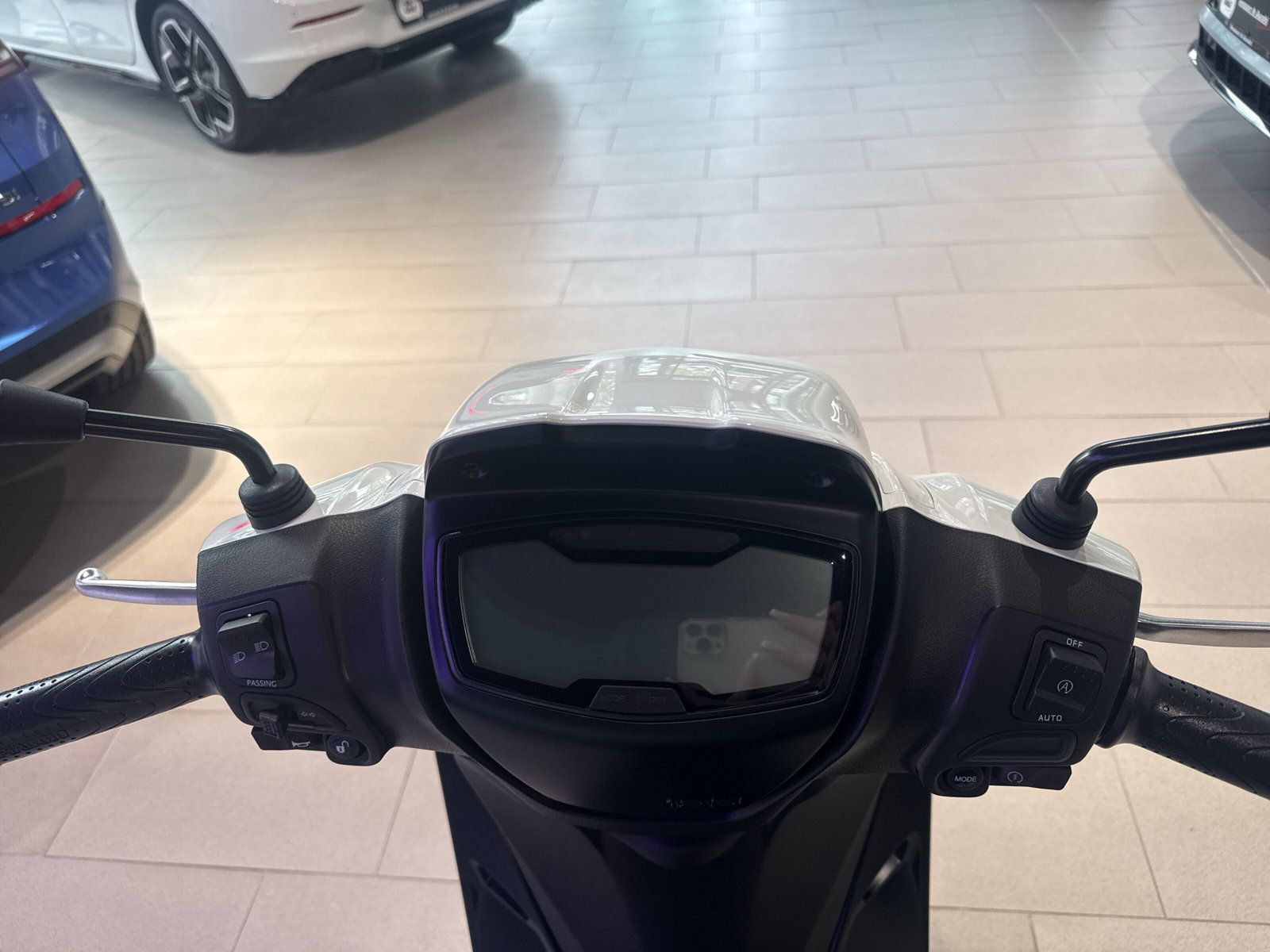 Fahrzeugabbildung Piaggio Medley 125 Sport White