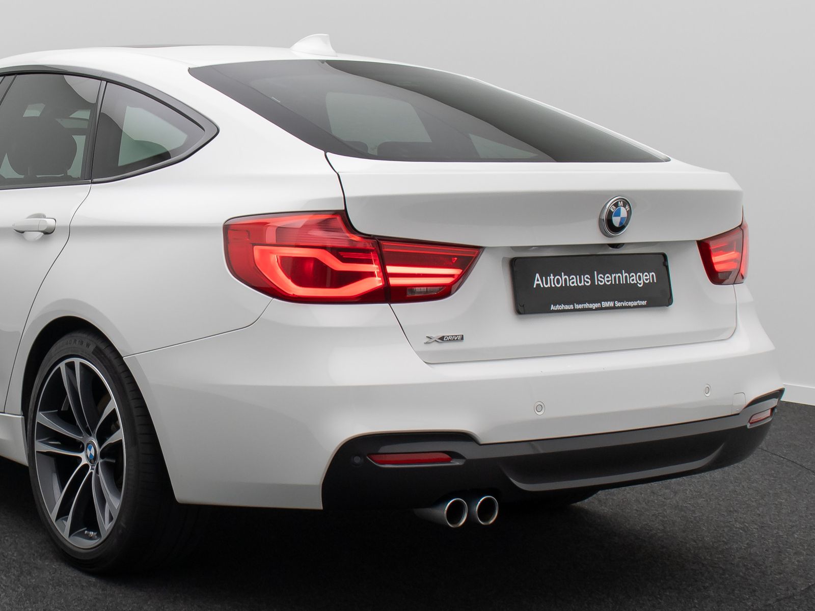 Fahrzeugabbildung BMW 320 Gran Turismo M Sport Kamera Alarm HUD 19Zoll