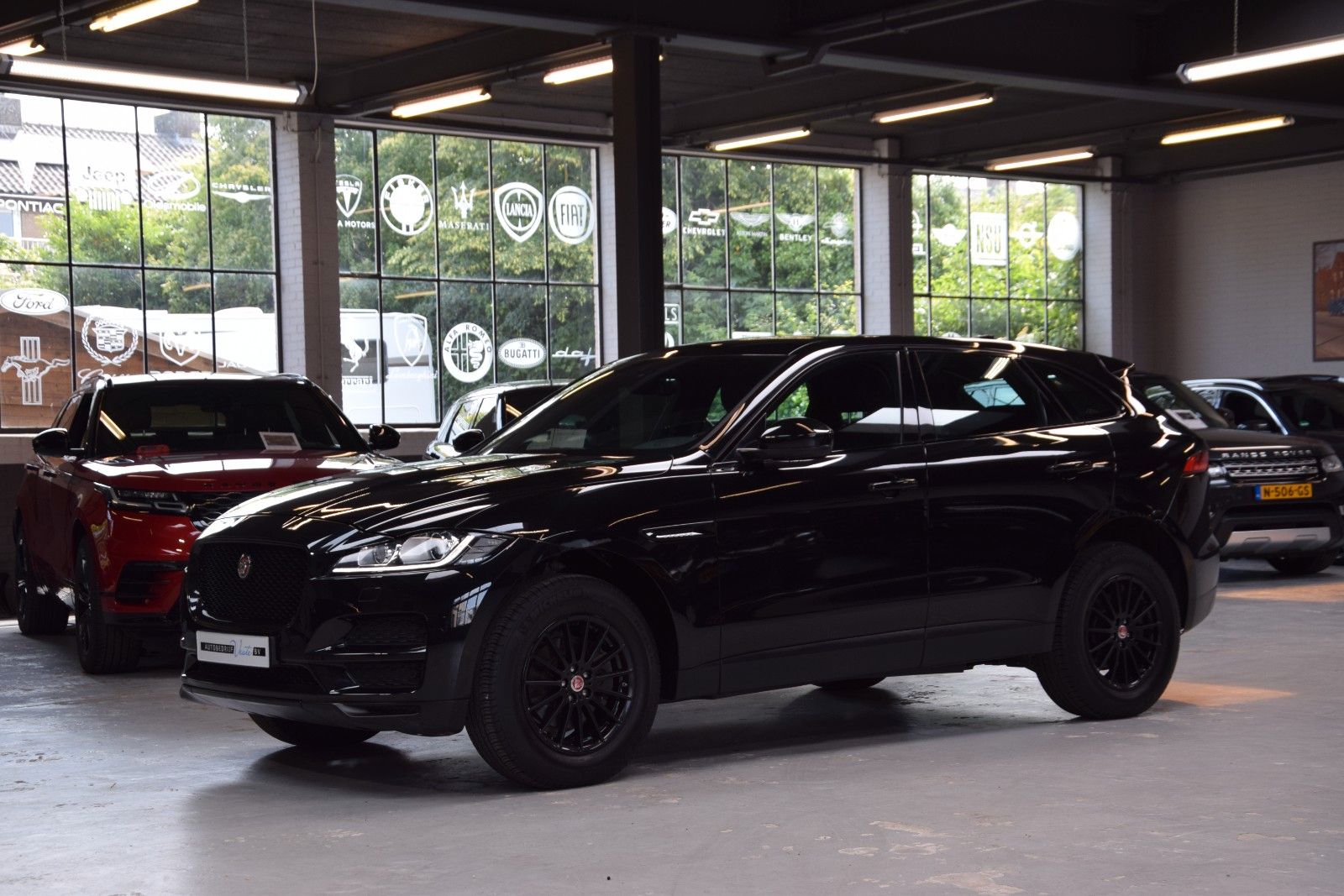 JAGUAR F-Pace