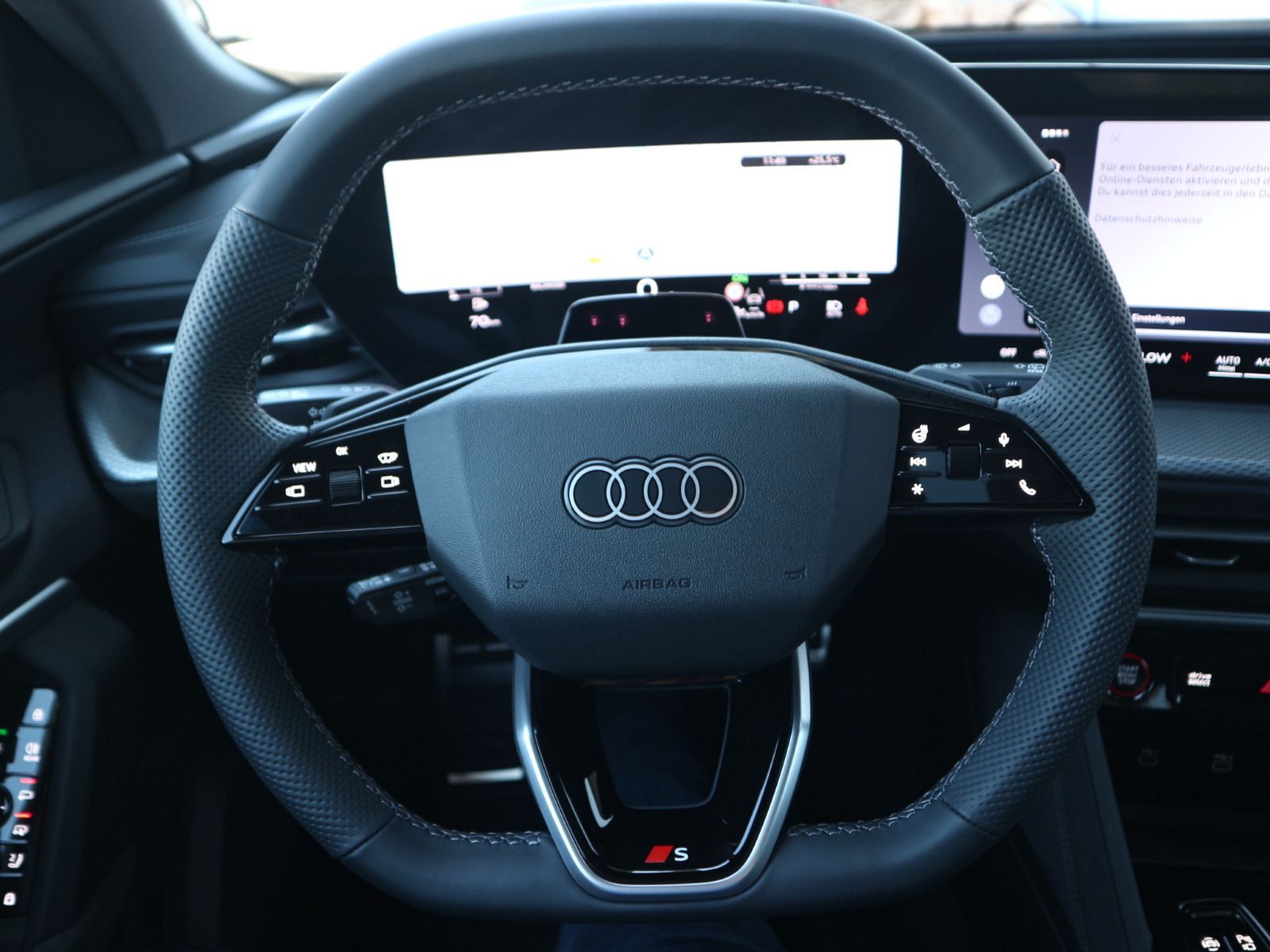 Audi SQ5 - Bild 12