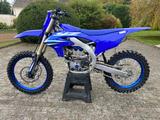 Yamaha YZ250F 2025, nur 32 Bh, top Zustand - YAMAHA YZ 250