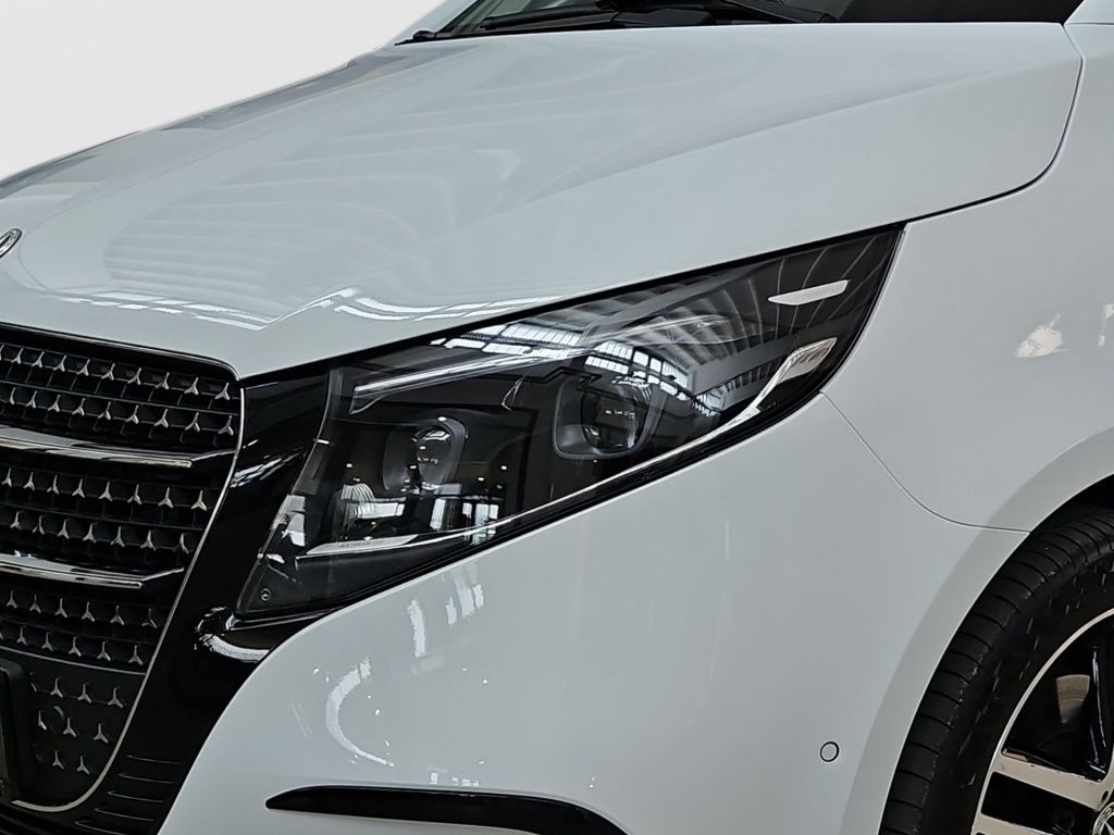 Fahrzeugabbildung Mercedes-Benz V 300 d AVG Lang 7 Sitze 2,5t AHK LED EASY-PACK