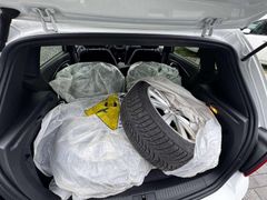Fahrzeugabbildung Volkswagen Polo GTI ABT 18 LED / 8-FACH-BEREIFT/ 5-TÜREN**