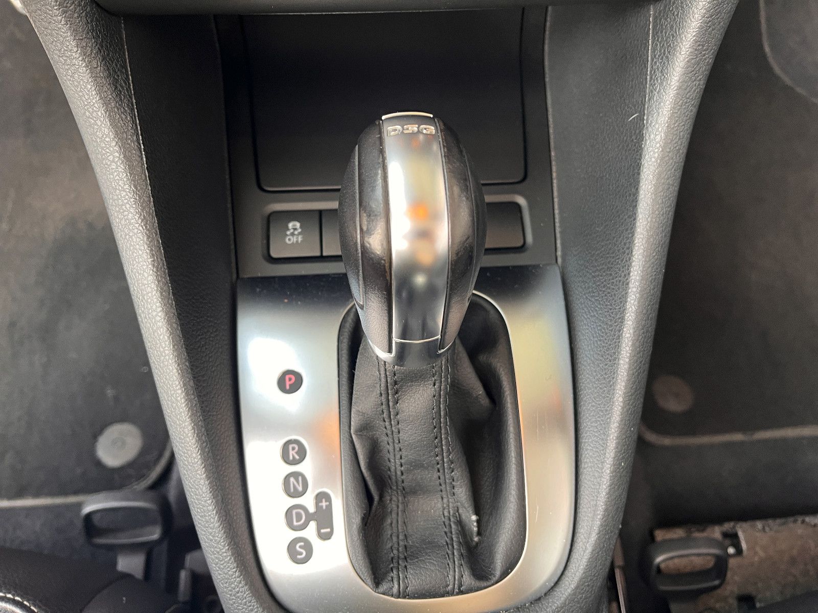 Fahrzeugabbildung Volkswagen Golf VI Cabriolet Automatik