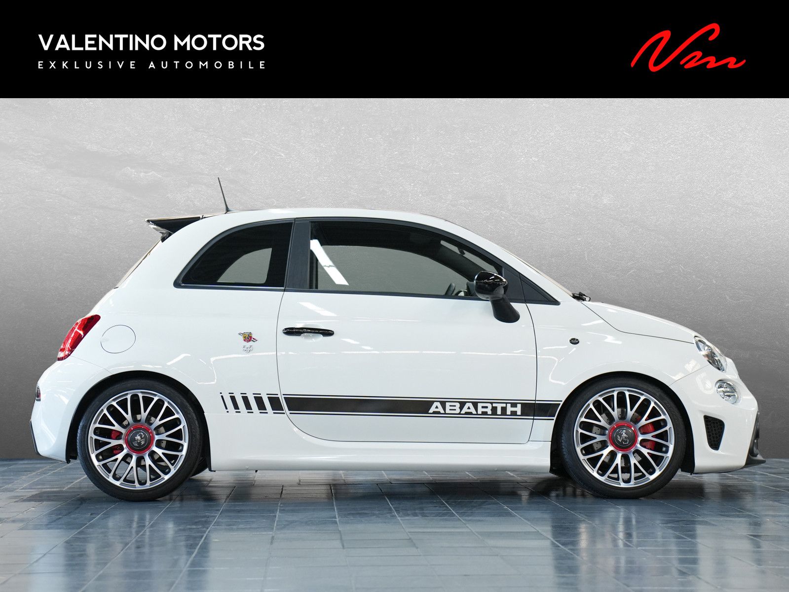 Fahrzeugabbildung Abarth 500 / 595 - UConnect|DesignSet|MirrorLink|17Zoll