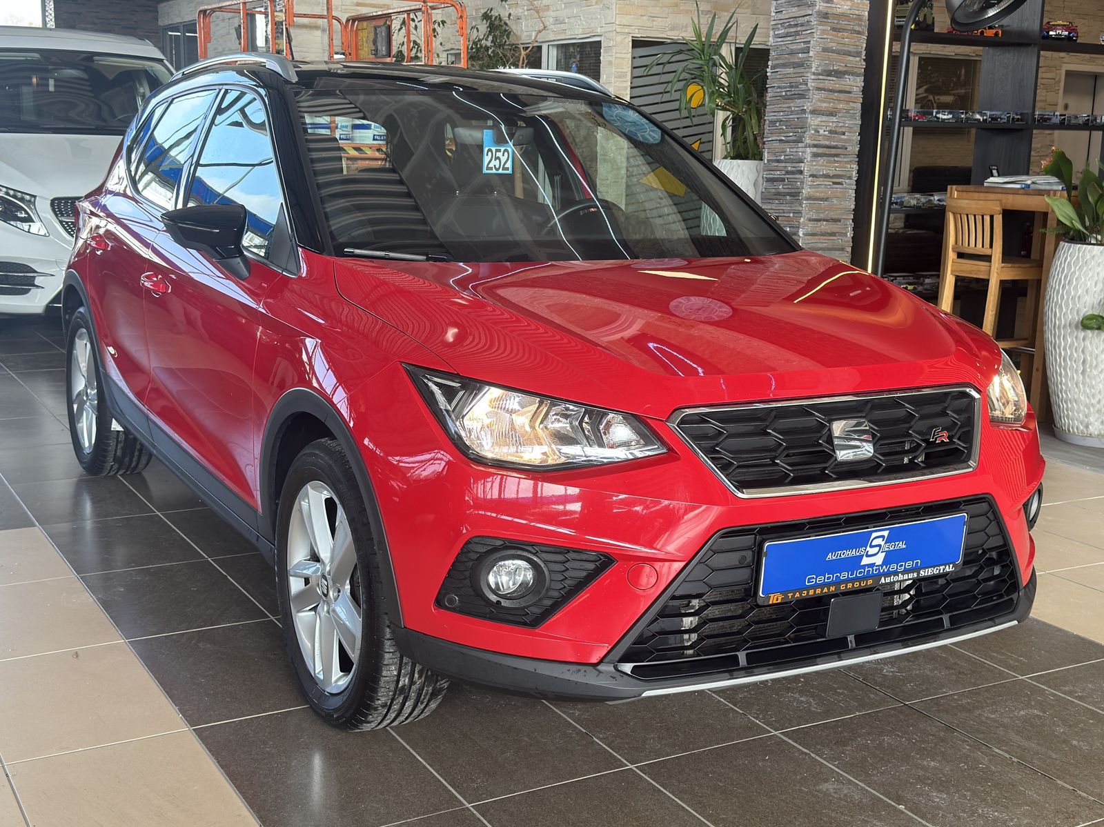 SEAT Arona SHZ*PDC*R.Cam*1.Hand*Navi*