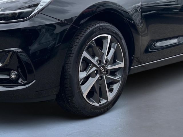 Fahrzeugabbildung Hyundai i30 Edition 30+ 1.6 CRDi Navi LED Apple CarPlay