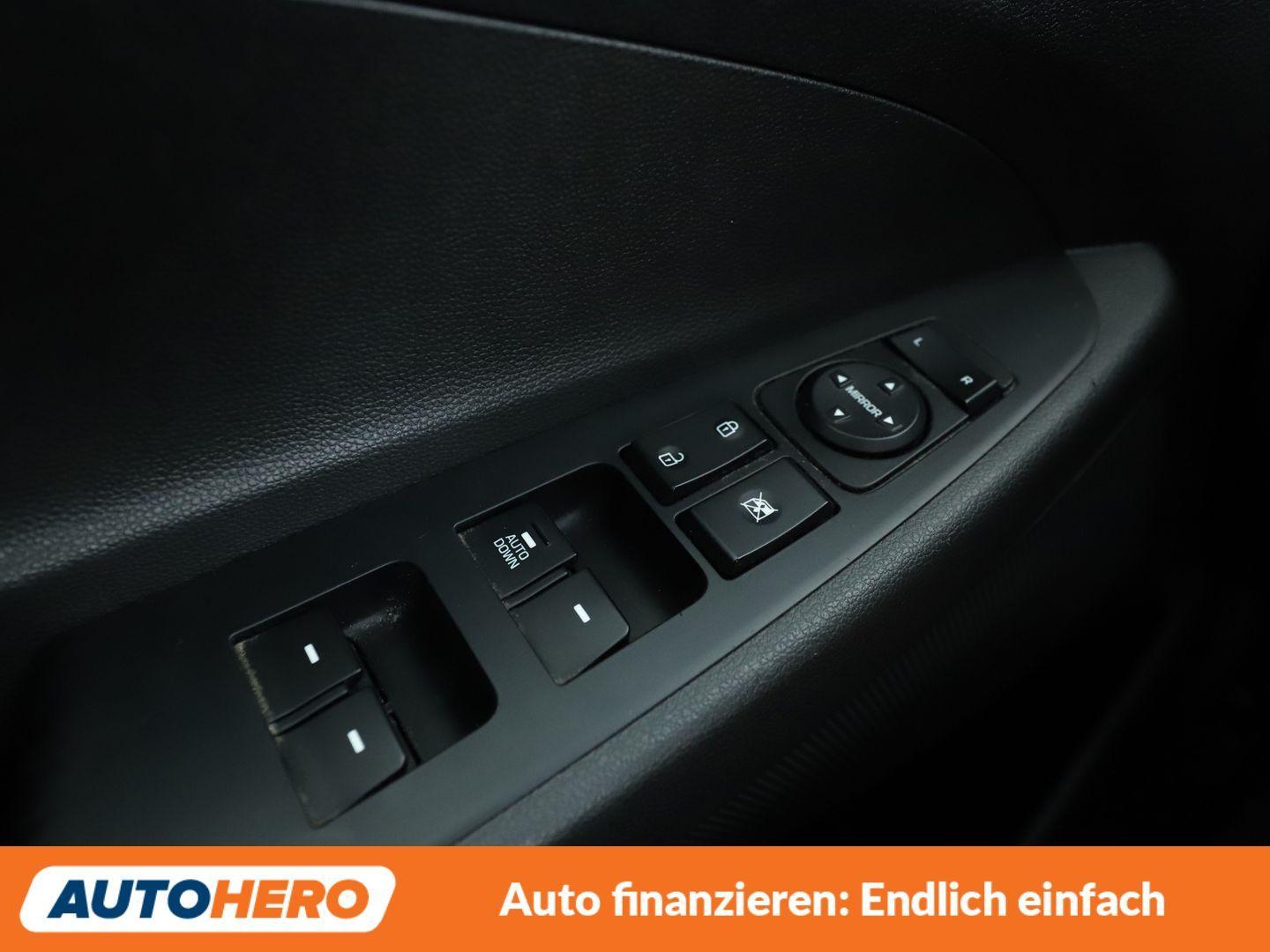 Hyundai Tucson 1.6 Classic blue 2WD *NAVI*TEMPO*CAM*PDC*