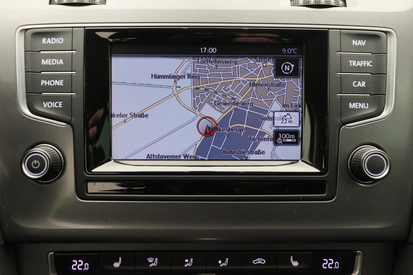 Fahrzeugabbildung Volkswagen Golf VII 1.4 Comfortline BMT DSG PDC NAVI