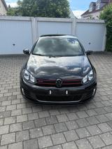 Volkswagen Golf 2.0 TSI GTI adidas GTI - Volkswagen Golf: GTI Adidas