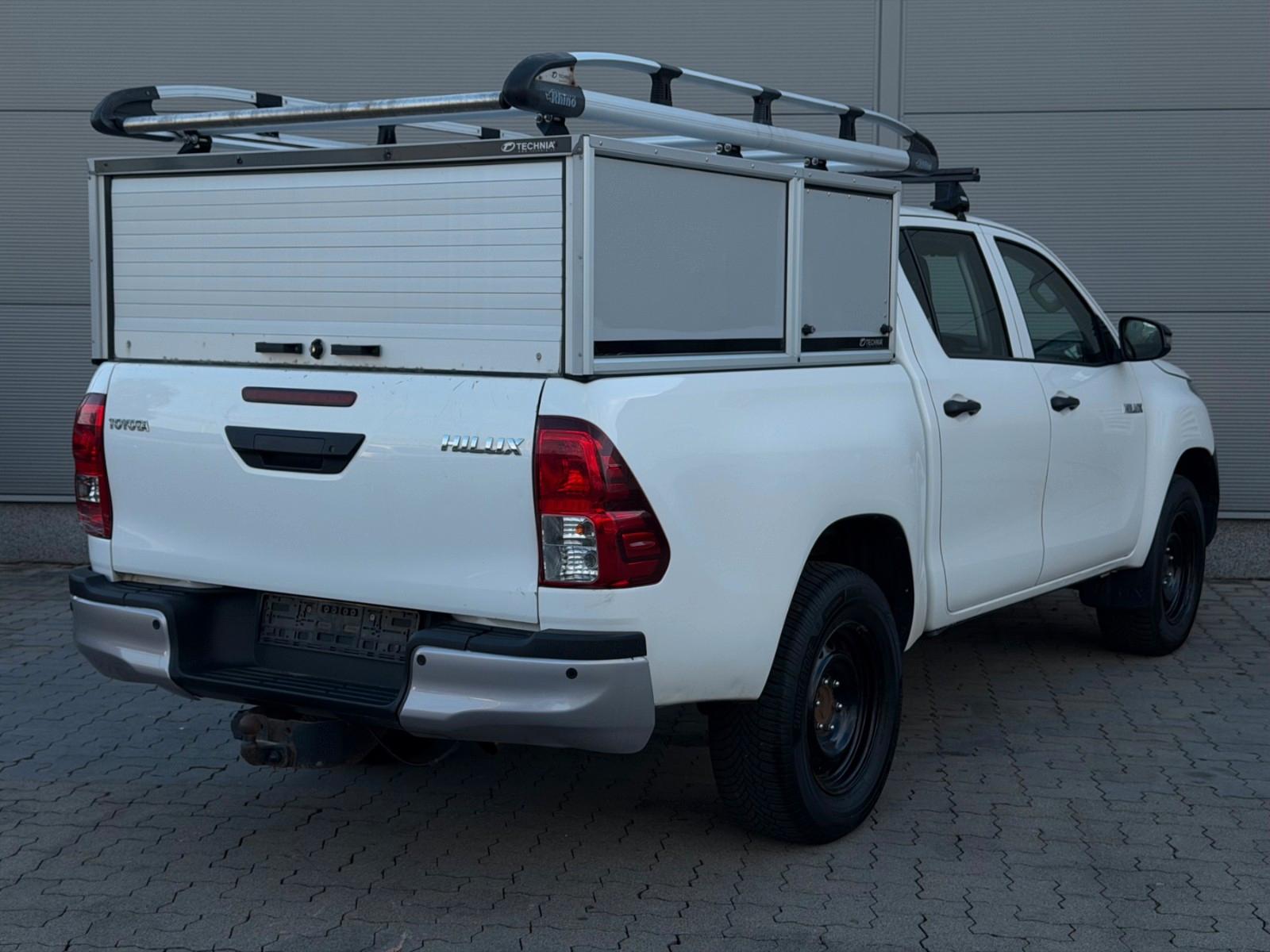 Toyota Hilux Double Cabine 2.4D 150ch - TVA récupérable - 1 ère main - Carnet entretien